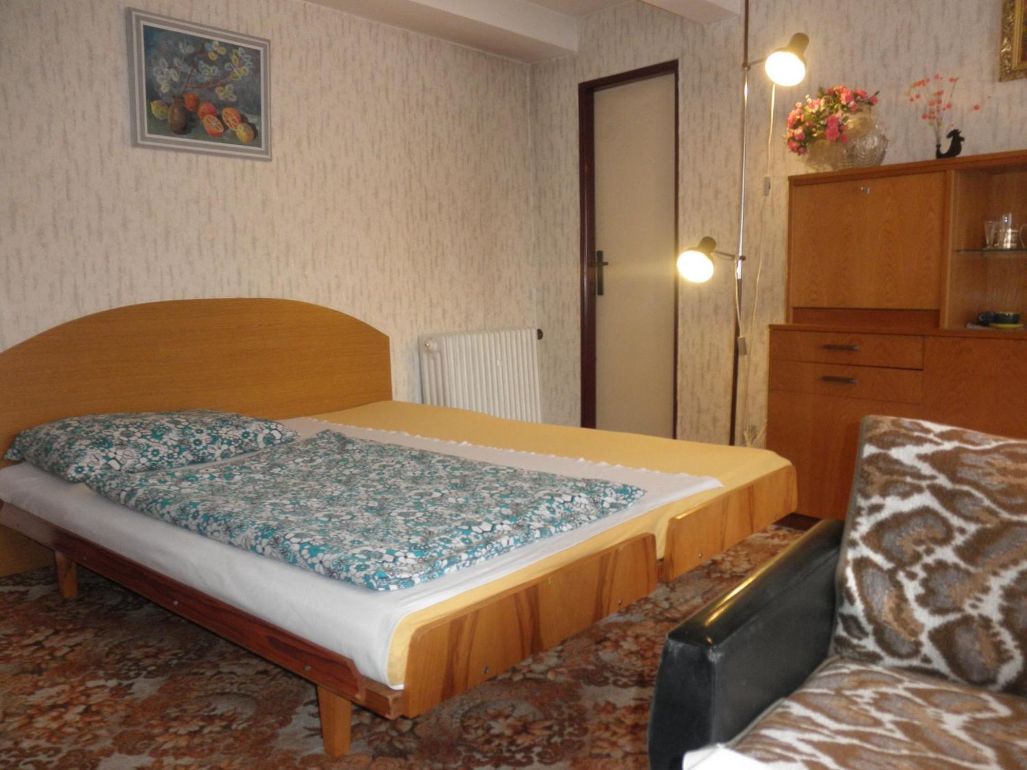 Pension U Kaktusu Karlsbad Exteriör bild