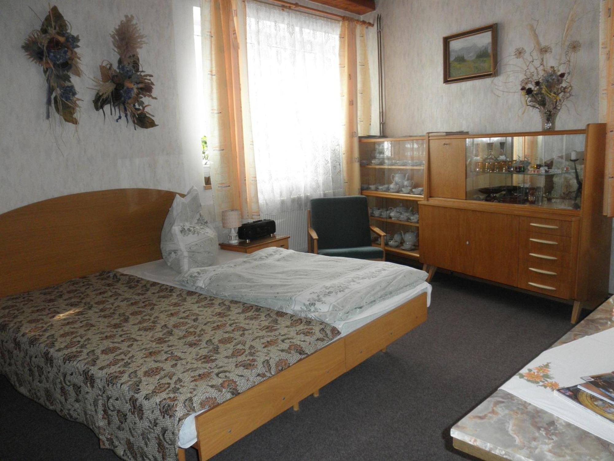 Pension U Kaktusu Karlsbad Exteriör bild