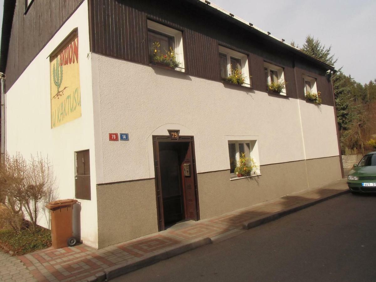 Pension U Kaktusu Karlsbad Exteriör bild